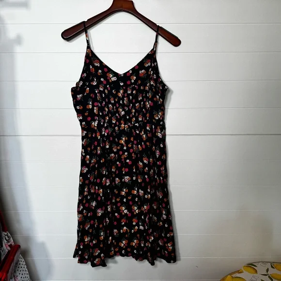 LAST CALL FINAL PRICE GREAT DEAL GAP  Dress adjustable straps smocked back XL - Picture 3 of 6